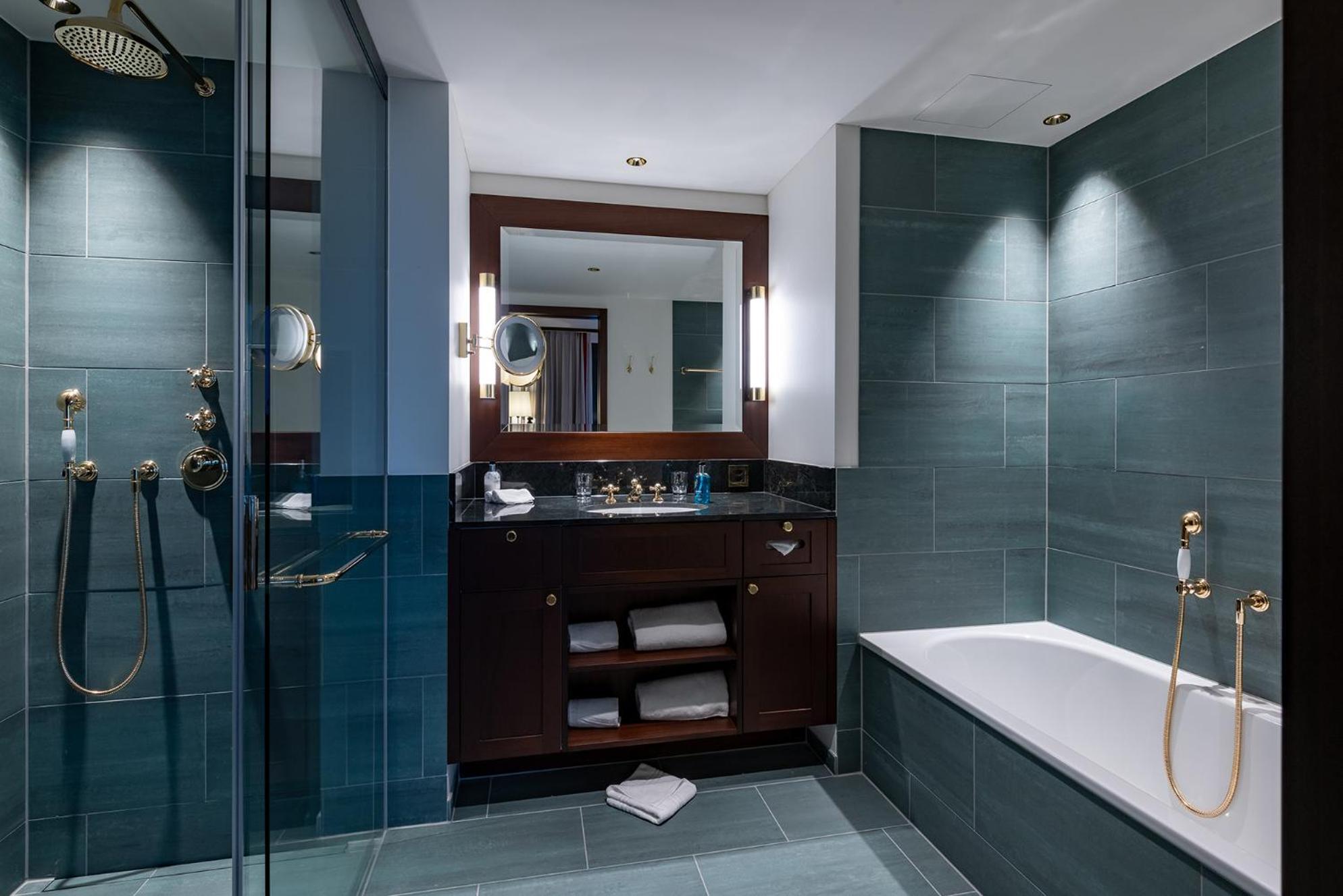 Hotel Bad - & 4*